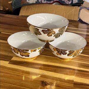 Ciroa Gold Leaf Design Bowls